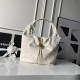Replica Perfetta Borsa hobo grande Chanel con finiture metallo dorato AS5967 Bianco Imitazioni Fake