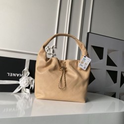 Replica Perfetta Borsa hobo grande Chanel con finiture metallo dorato AS5967 marrone Imitazioni Fake