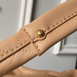 Replica Perfetta Borsa hobo grande Chanel con finiture metallo dorato AS5967 marrone Imitazioni Fake