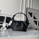 Replica Perfetta Borsa hobo Chanel con finiture metallo dorato AS5976 Nero Imitazioni Fake