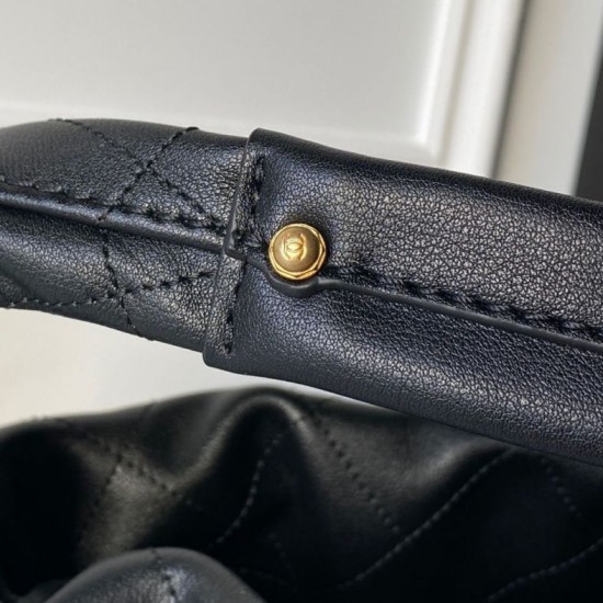 Replica Perfetta Borsa hobo Chanel con finiture metallo dorato AS5976 Nero Imitazioni Fake