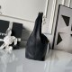 Replica Perfetta Borsa hobo Chanel con finiture metallo dorato AS5976 Nero Imitazioni Fake