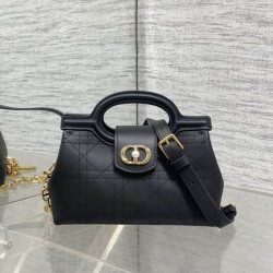 Replica Perfetta Borsa a mano Dior Jolie Top Handle Mini Chain nera Imitazioni Fake