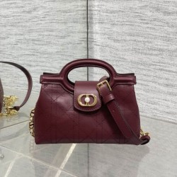 Replica Perfetta Borsa a mano Dior Jolie Top Handle Mini Chain bordeaux Imitazioni Fake