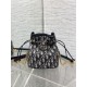 Replica Perfetta Borsa a secchiello Dior 30 Montaigne Mini Dior Oblique jacquard con coulisse Blu Imitazioni Fake