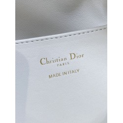 Replica Perfetta Dior piccola borsa a secchiello Dior Caro Latte Macrocannage Bianco Imitazioni Fake