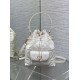Replica Perfetta Dior piccola borsa a secchiello Dior Caro Latte Macrocannage Bianco Imitazioni Fake