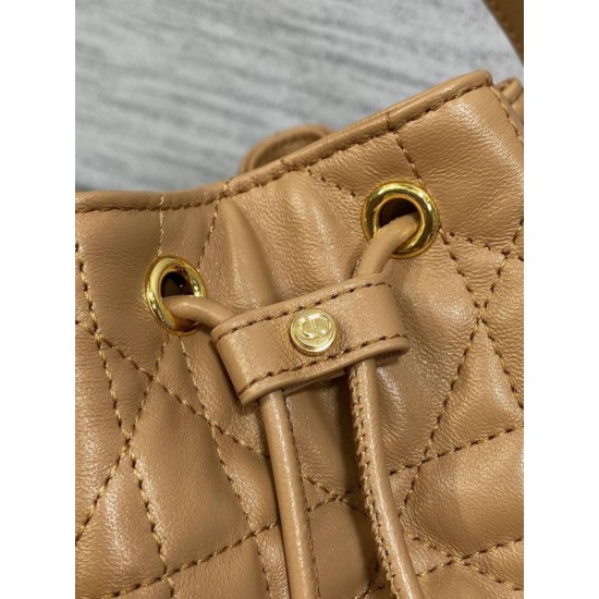 Replica Perfetta Dior piccola borsa a secchiello Dior Caro Latte Macrocannage Marrone Imitazioni Fake