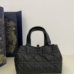 Replica Perfetta Borsa Tote Dior Toujours mini in Macrocannage nero Imitazioni Fake