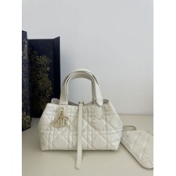 Replica Perfetta Borsa Tote Dior Toujours mini in Macrocannage bianco Imitazioni Fake