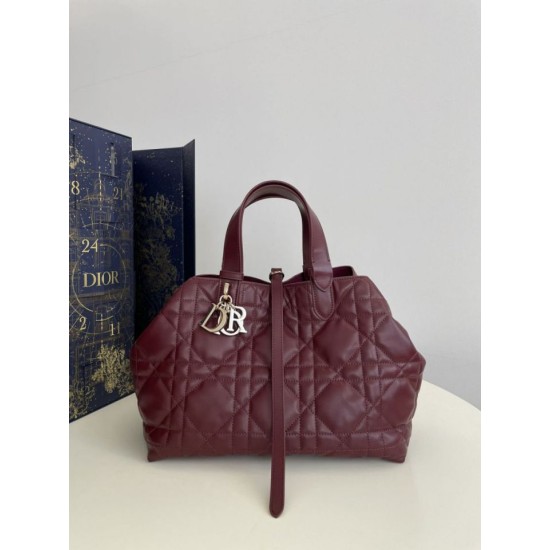 Replica Perfetta Borsa Dior Media Dior Toujours in Macrocannage bordeaux Imitazioni Fake