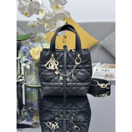 Replica Perfetta Borsa Dior Toujours Vertical Tote piccola con portafortuna Nero Imitazioni Fake