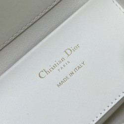 Replica Perfetta Borsa Dior Toujours Vertical Tote piccola con portafortuna bianco Imitazioni Fake