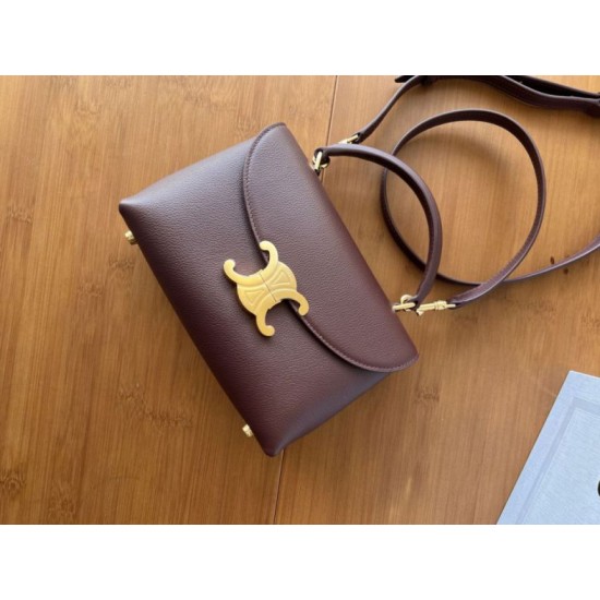 Repliche Borsa Celine Teen Nino con manico superiore in pelle di vitello liscia Borgogna Imitazioni False Outlet Online