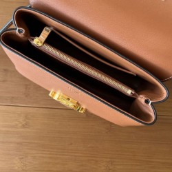 Repliche Borsa Celine Teen Nino con manico superiore in pelle di vitello liscia Marrone Imitazioni False Outlet Online