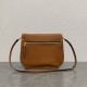 Repliche Borsa a tracolla Celine Soft Triomphe Besace Marrone Imitazioni False Outlet Online