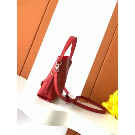 Qualità perfetta Replica Borsa a spalla Givenchy Voyou Nano rossa Imitazioni Outlet Repliche Borsa a spalla Givenchy Voyou Nano rossa Imitazioni False Outlet Online