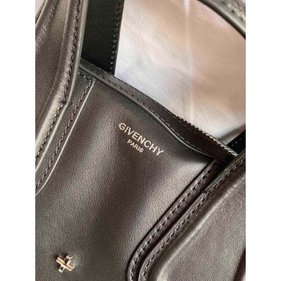Repliche Borsa Nightingale Givenchy con dettagli a croce color argento nera Imitazioni False Outlet Online
