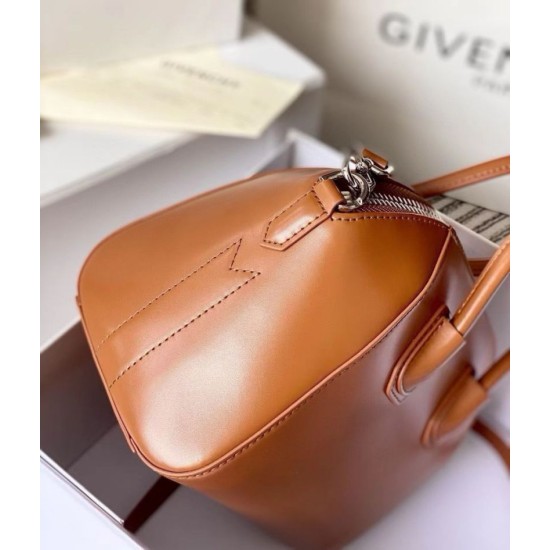 Repliche Borsa tote Givenchy Antigona Mini in pelle marrone Imitazioni False Outlet Online