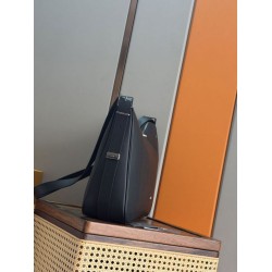 Repliche Borsa Hobo Dior Grande Dior Slider Zipped da uomo nera Imitazioni False Outlet Online