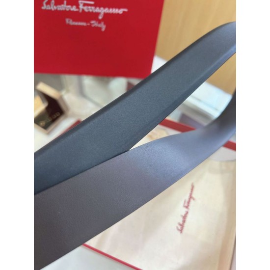 Qualità perfetta Replica Cintura reversibile da uomo Salvatore Ferragamo da 3,5 cm con fibbia a ferro di cavallo a doppio anello Imitazioni Outlet Repliche Cintura reversibile da uomo Salvatore Ferragamo da 3,5 cm con fibbia a ferro di cavallo a doppio anello Imitazioni False Outlet Online