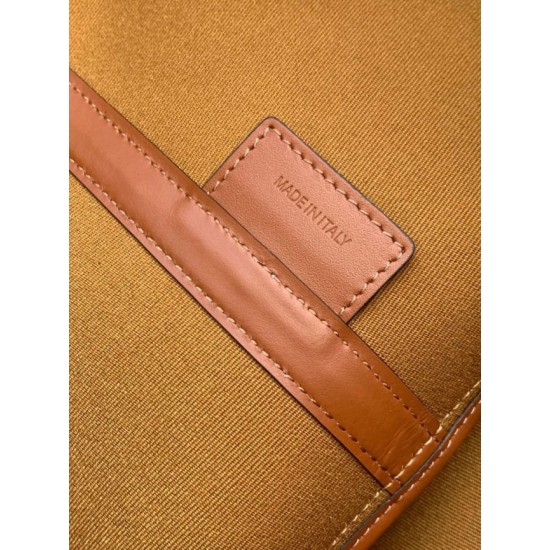 Miglior sito Replica Borsa shopper morbida Celine Triomphe in tela/pelle di vitello color cuoio Imitazioni Outlet Online