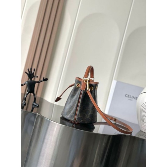 Miglior sito Replica Borsa a secchiello Celine Clara Triomphe Imitazioni Outlet Online