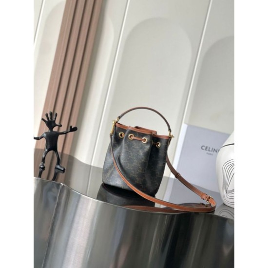 Miglior sito Replica Borsa a secchiello Celine Clara Triomphe Imitazioni Outlet Online