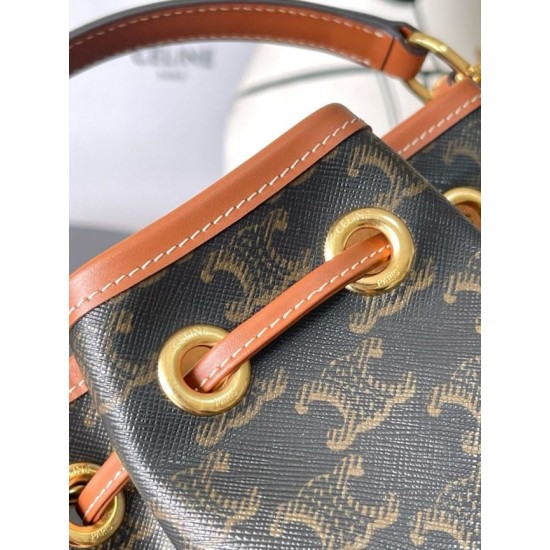 Miglior sito Replica Borsa a secchiello Celine Clara Triomphe Imitazioni Outlet Online