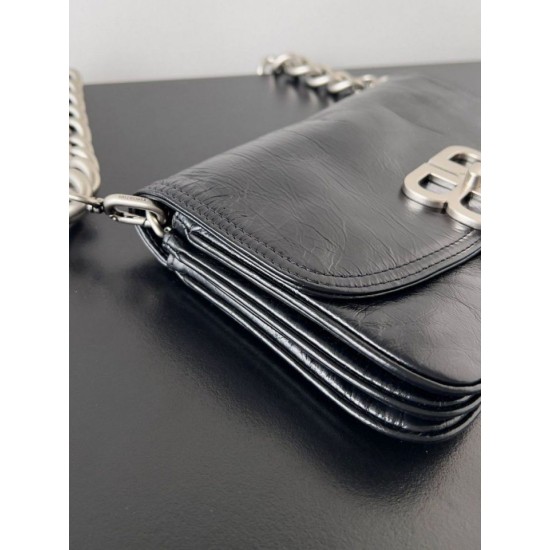 Miglior sito Replica Borsa a tracolla Balenciaga BB con patta morbida e finiture argentate Imitazioni Outlet Online