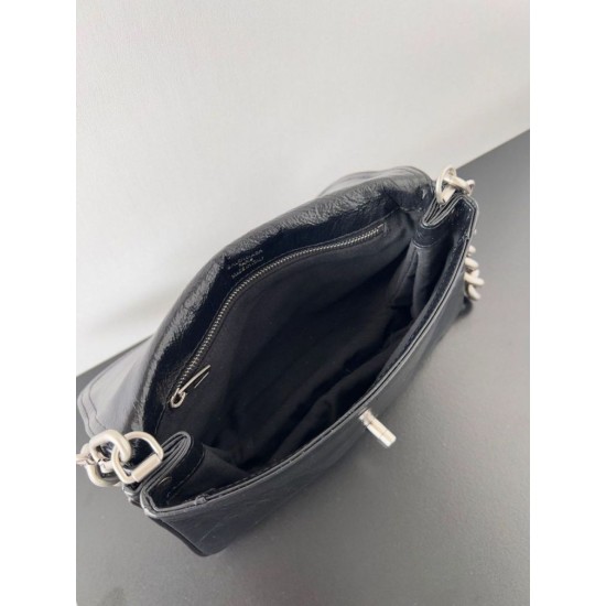 Miglior sito Replica Borsa a tracolla Balenciaga BB con patta morbida e finiture argentate Imitazioni Outlet Online