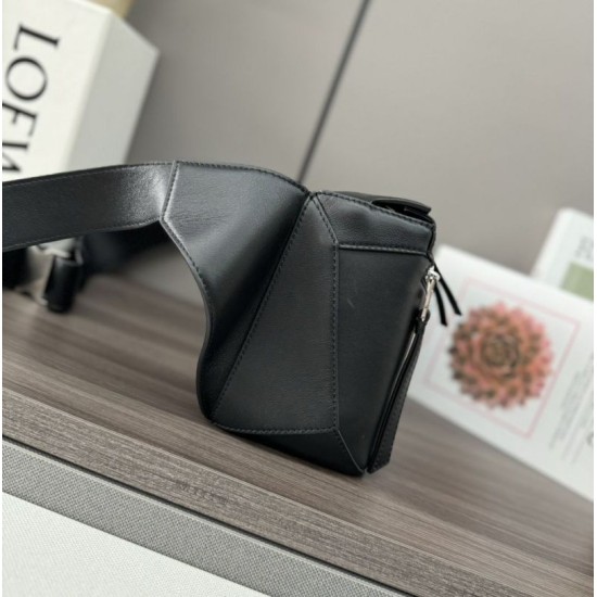 Miglior sito Replica Marsupio classico piccolo Puzzle Edge Loewe Nero Imitazioni Outlet Online