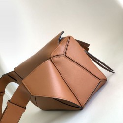 Miglior sito Replica Marsupio classico piccolo Puzzle Edge Loewe Marrone Imitazioni Outlet Online