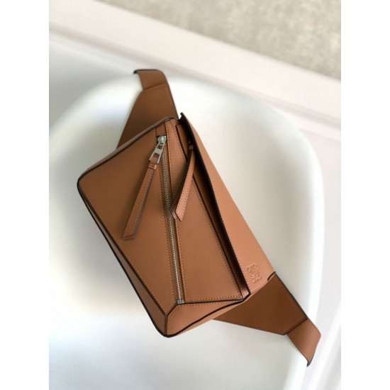 Miglior sito Replica Marsupio classico piccolo Puzzle Edge Loewe Marrone Imitazioni Outlet Online
