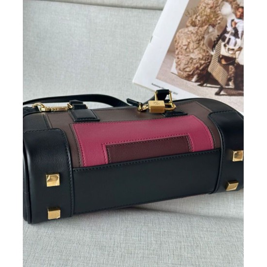 Miglior sito Replica Borsa a tracolla Loewe Amazona 23 con dettaglio lucchetto nero Imitazioni Outlet Online