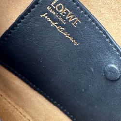 Miglior sito Replica Borsa a tracolla Loewe Amazona 23 con dettaglio lucchetto nero Imitazioni Outlet Online