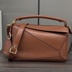Miglior sito Replica Borsa Loewe Featherlight Puzzle piccola Caffè Imitazioni Outlet Online