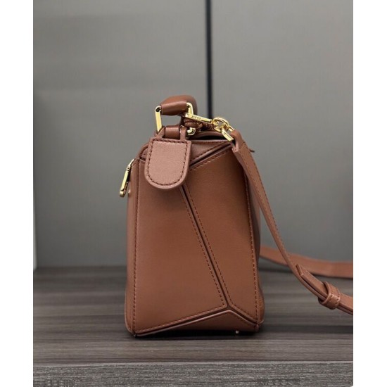 Miglior sito Replica Borsa Loewe Featherlight Puzzle piccola Caffè Imitazioni Outlet Online