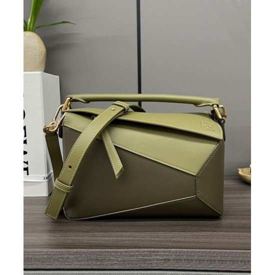 Miglior sito Replica Borsa classica Vintage Loewe Puzzle Edge piccola verde Imitazioni Outlet Online