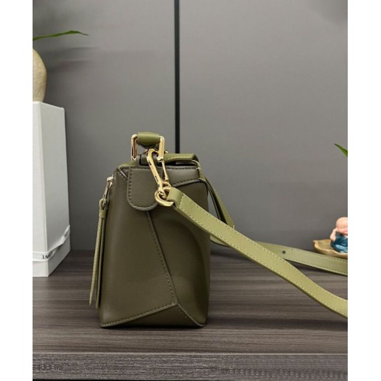 Miglior sito Replica Borsa classica Vintage Loewe Puzzle Edge piccola verde Imitazioni Outlet Online