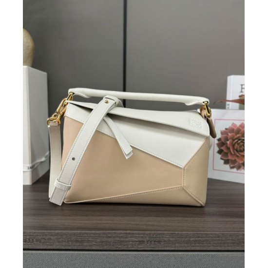 Miglior sito Replica Borsa classica bicolore Loewe Puzzle Edge piccola Bianco/beige Imitazioni Outlet Online