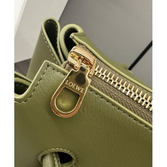Replica Borsa Loewe Madrid media morbida pelle di vitello oliva False Online Miglior sito Replica Borsa Loewe Madrid media morbida pelle di vitello oliva Imitazioni Outlet Online