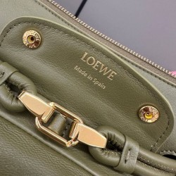 Miglior sito Replica Borsa Loewe Madrid media morbida pelle di vitello oliva Imitazioni Outlet Online