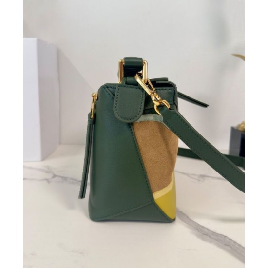 Miglior sito Replica Borsa Loewe piccola Puzzle Edge Landscape in pelle di vitello nappa Verde Imitazioni Outlet Online