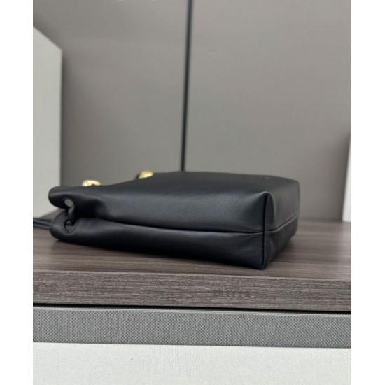 Miglior sito Replica Borse Loewe Pebble Pouch Nero Imitazioni Outlet Online