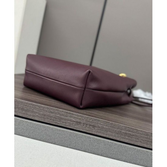 Miglior sito Replica Borse Loewe Pebble Pouch Malva Imitazioni Outlet Online