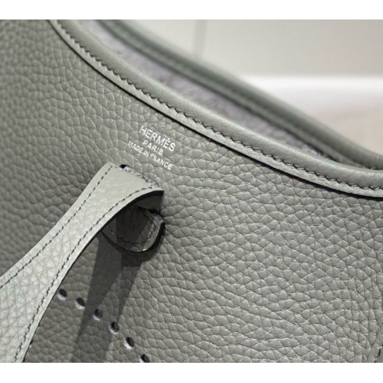 Miglior sito Replica Borse Hermes Evelyne III TPM grigio Clemence Imitazioni Outlet Online