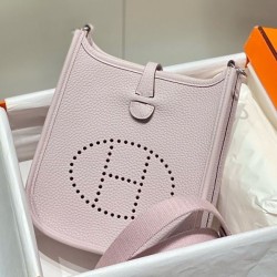 Miglior sito Replica Borse Hermes Evelyne III TPM Malva Pallido Clemence Imitazioni Outlet Online