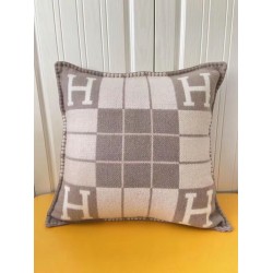 Miglior sito Replica Cuscino Hermes Avalon III piccolo Beige Imitazioni Outlet Online