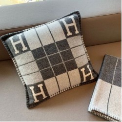 Miglior sito Replica Cuscino Hermes Avalon III piccolo Grigio Imitazioni Outlet Online